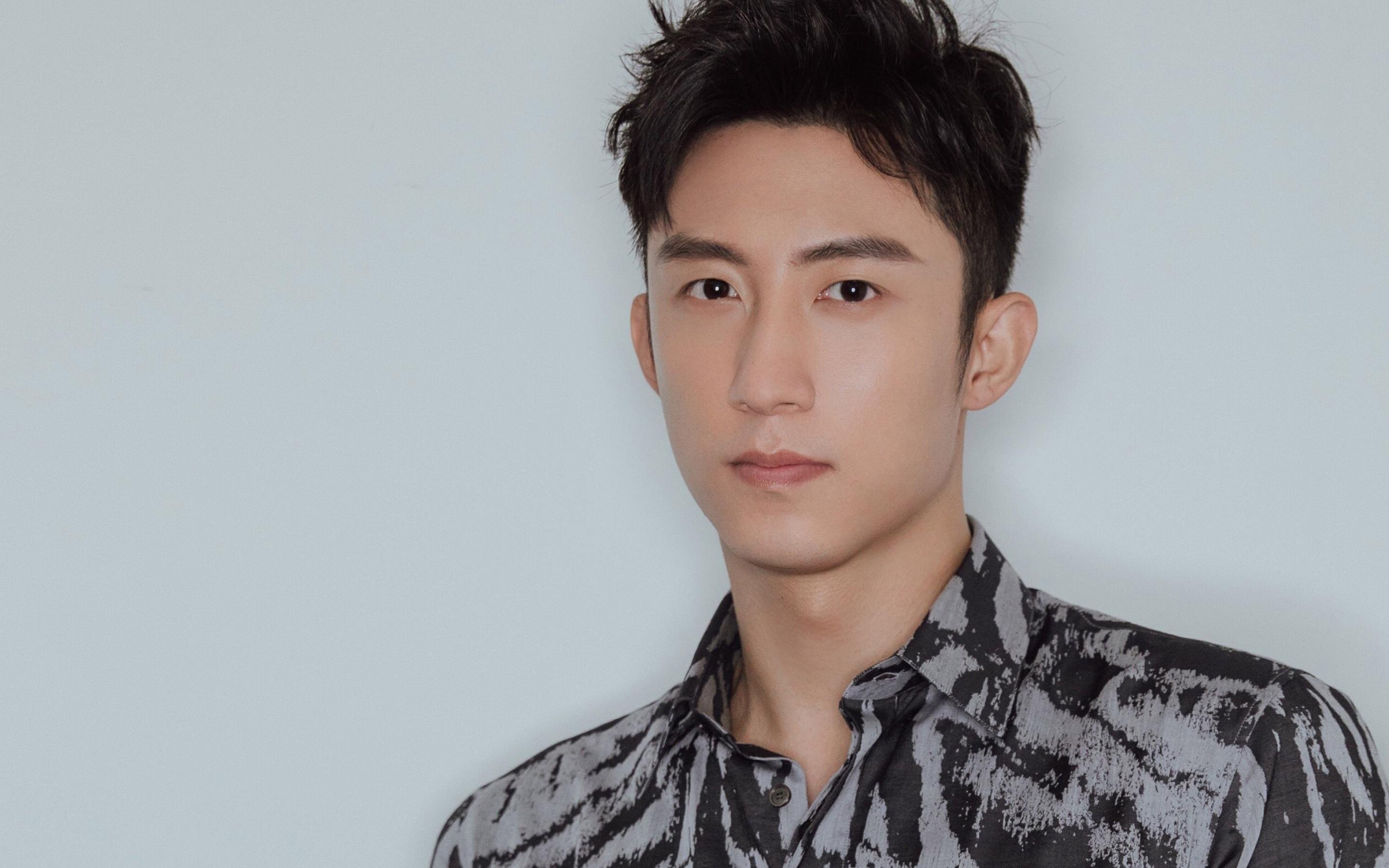 伊朗选手成功卫冕男子速度攀岩金牌，伊朗处死摔跤冠军